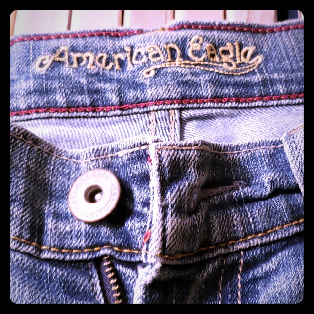 Size 2 faded American Eagle stretch jeans